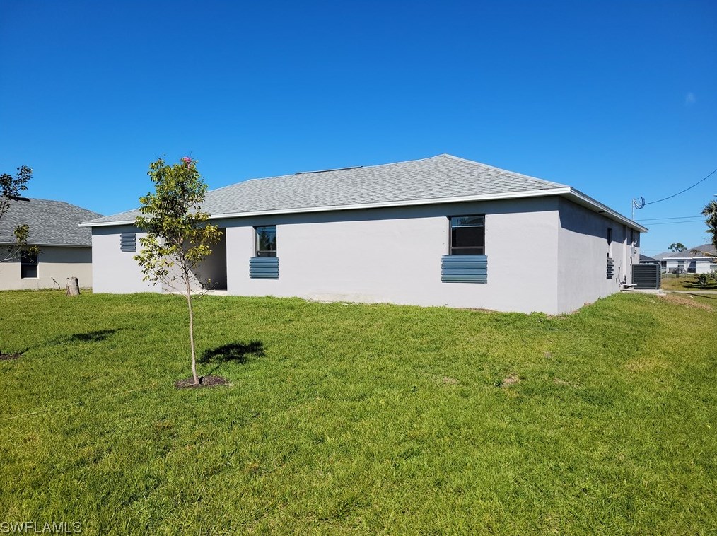 2828 2nd Ln, Cape Coral, FL 33991-1113