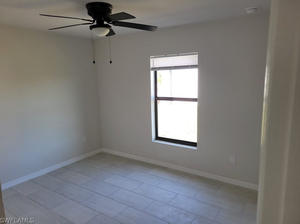 2828 2 Ln, Cape Coral FL  33991-1113 exterior