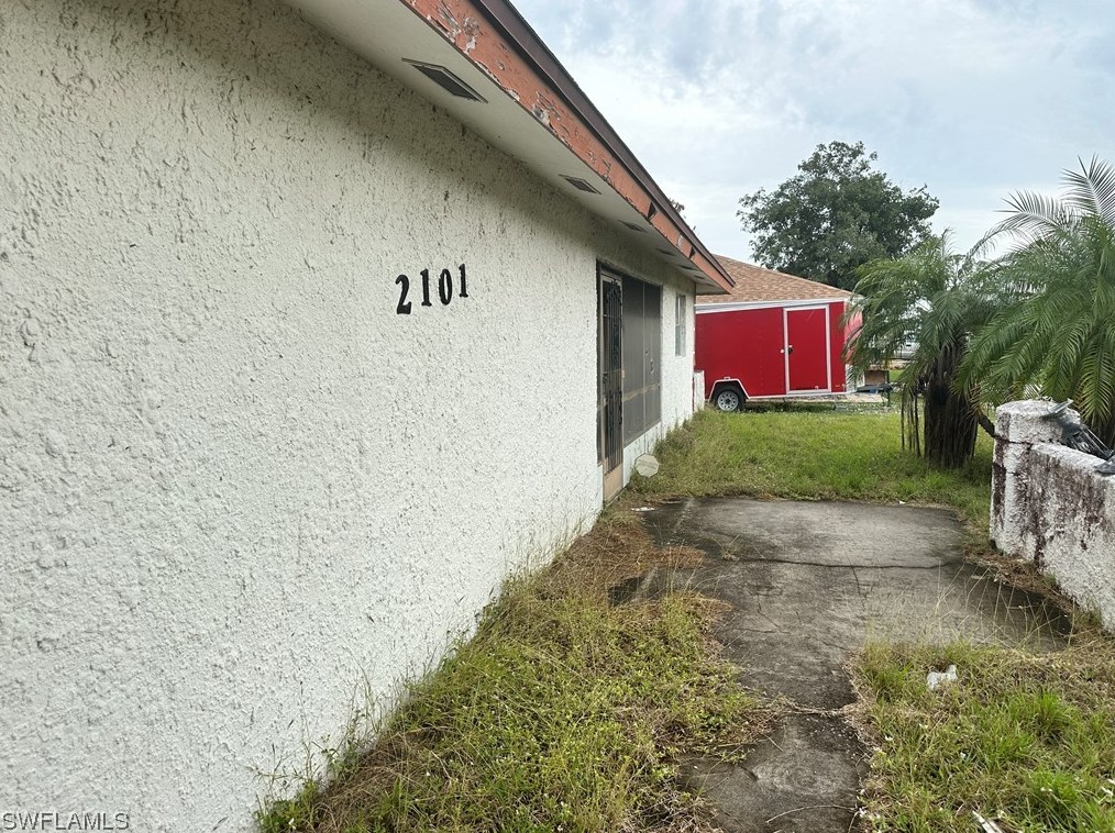 2101 Ephraim Ave, Fort Myers, FL 33907-4127