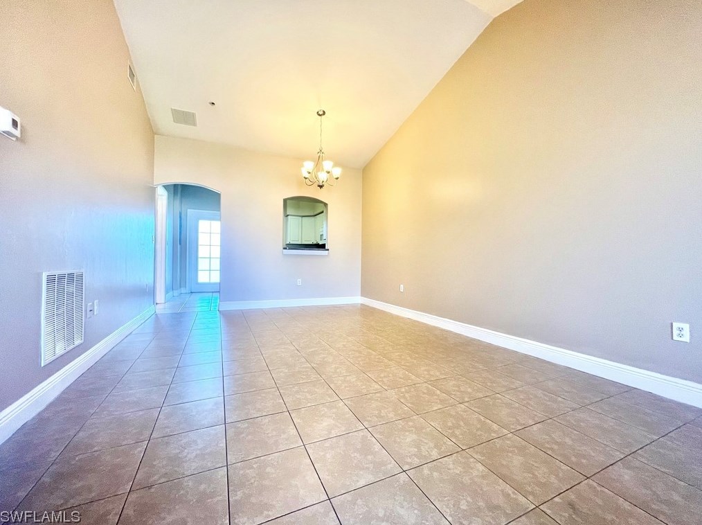 4175 Castilla Cir Apt 203, Fort Myers, FL 33916