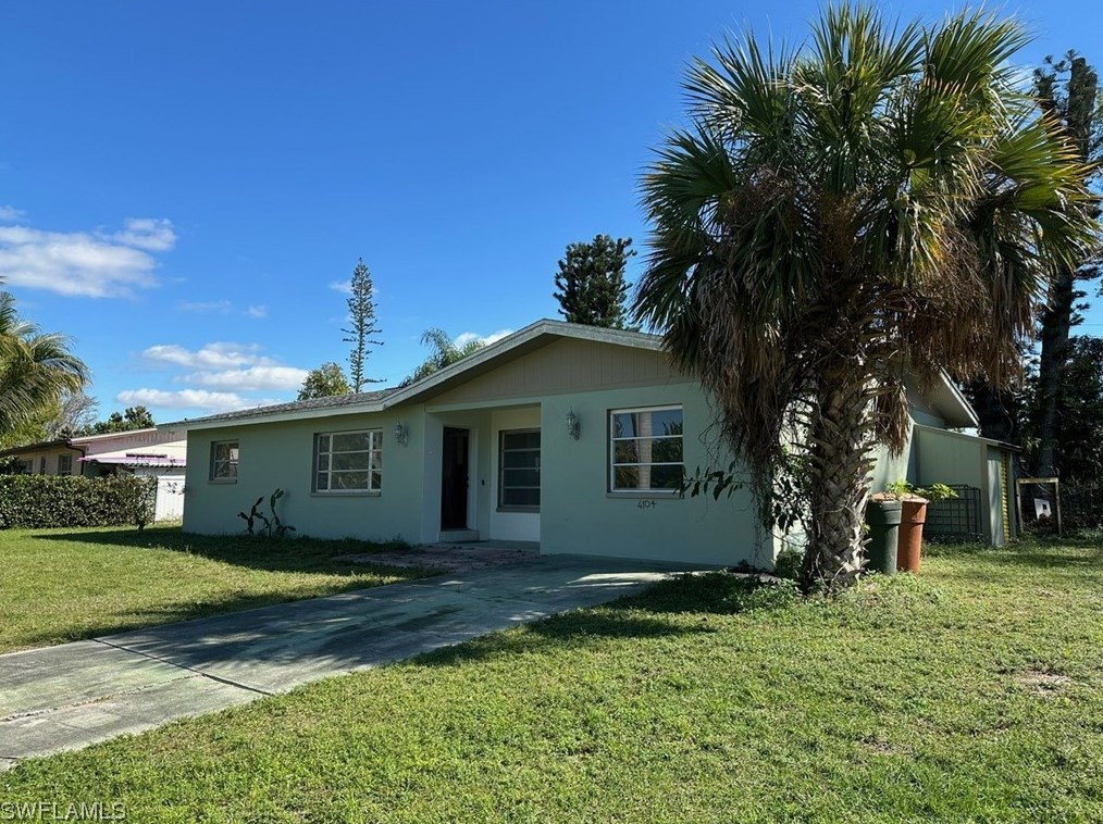 4104 E River Dr, Fort Myers, FL 33916