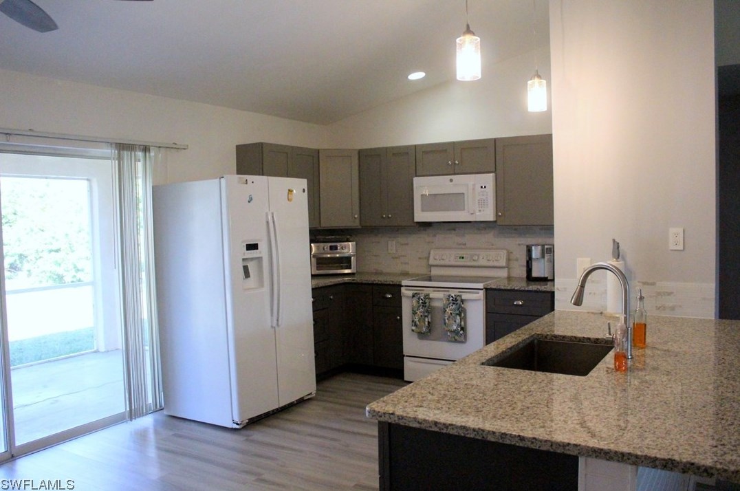3730 14th St, Lehigh Acres, FL 33972-2763