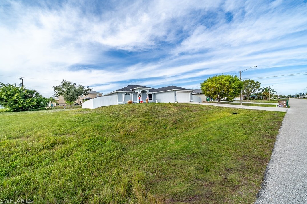 1136 5 Ave, Cape Coral FL  33990-0028 exterior