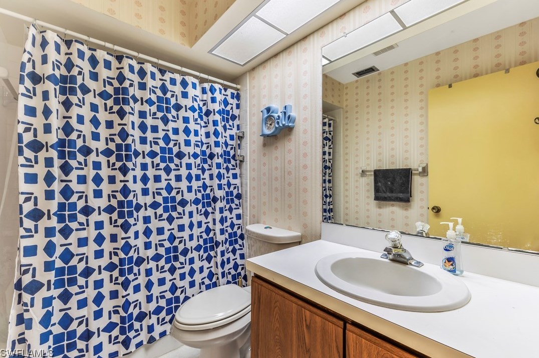 6842 Bogey Dr, Fort Myers FL  exterior