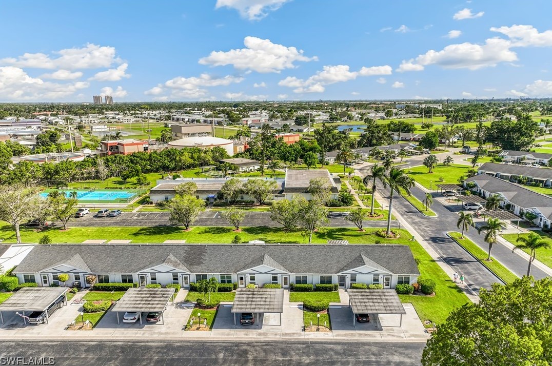 6842 Bogey Dr, Fort Myers FL  exterior