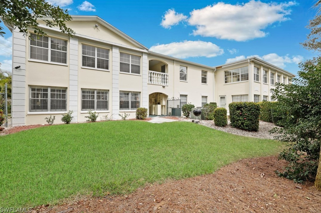 13520 Stratford Place Cir, Fort Myers, FL 33919-5123