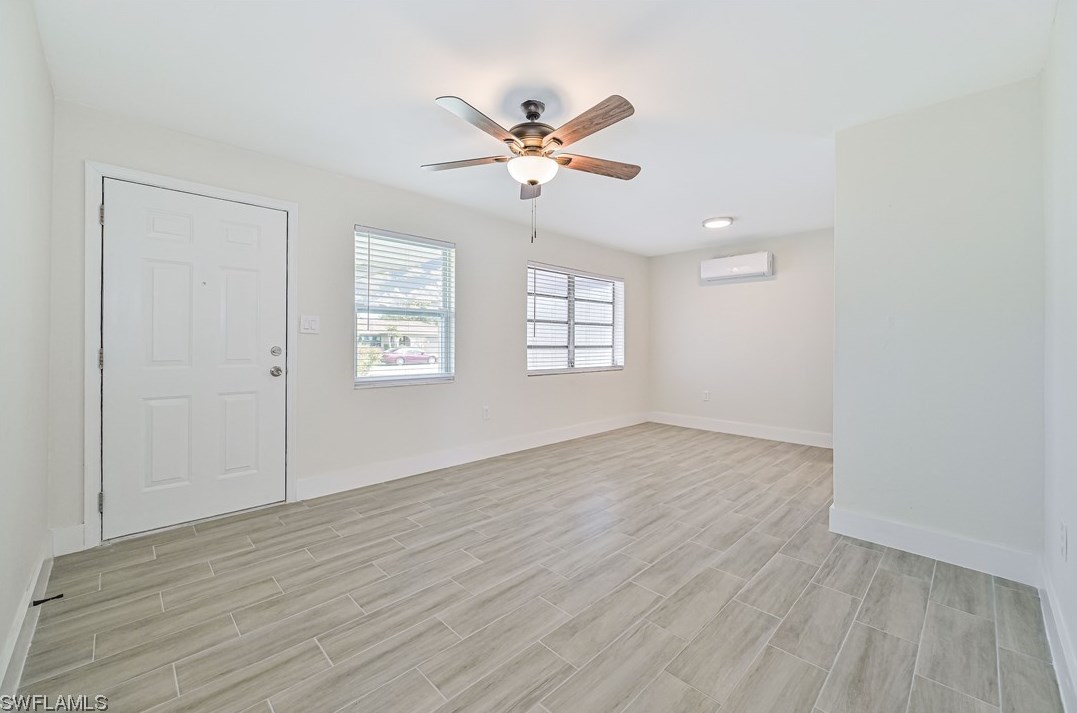 2962 Market St, Fort Myers, FL 33916-4353