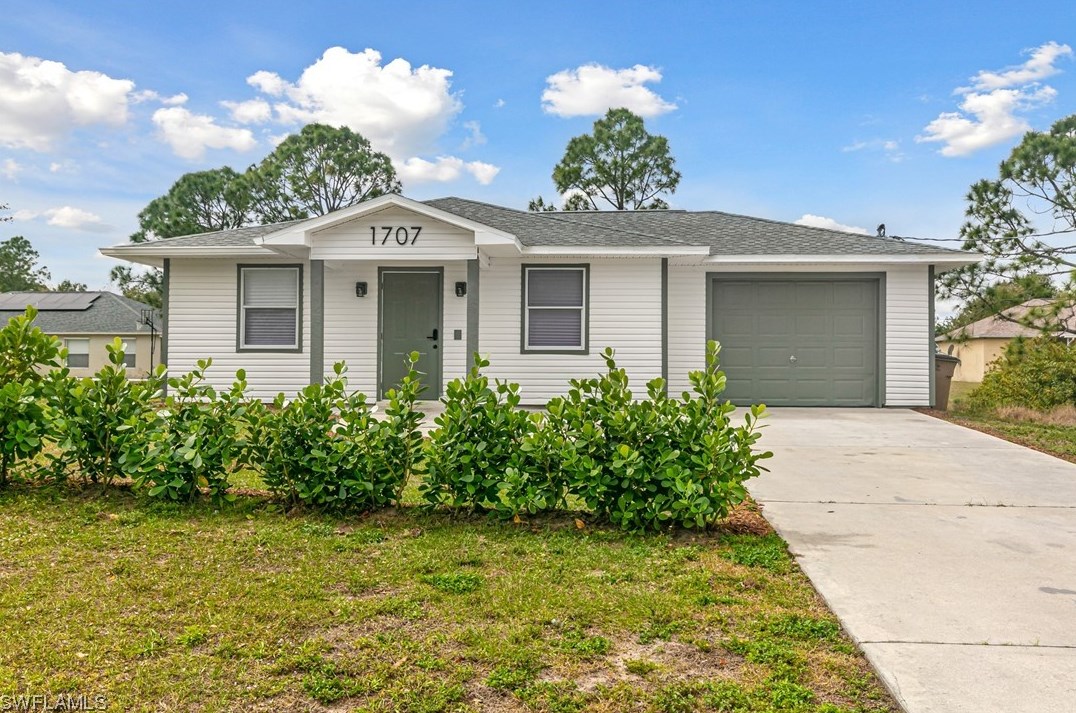 1707 Drake Ave, Lehigh Acres, FL 33971-7585