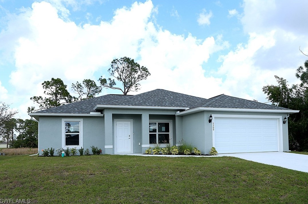2209 36th St, Cape Coral, FL 33909-3249
