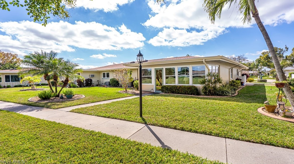 5583 Hamlet Ln, Fort Myers, FL 33919-2739