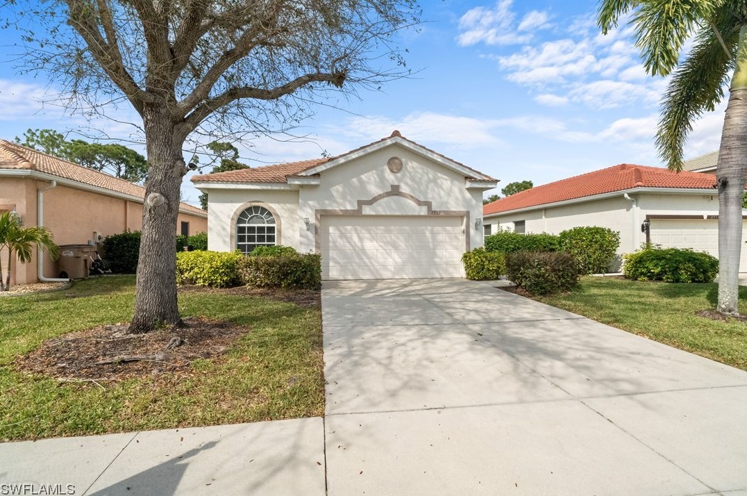 2732 Blue Cypress Lake Ct, Cape Coral, FL 33909-2914
