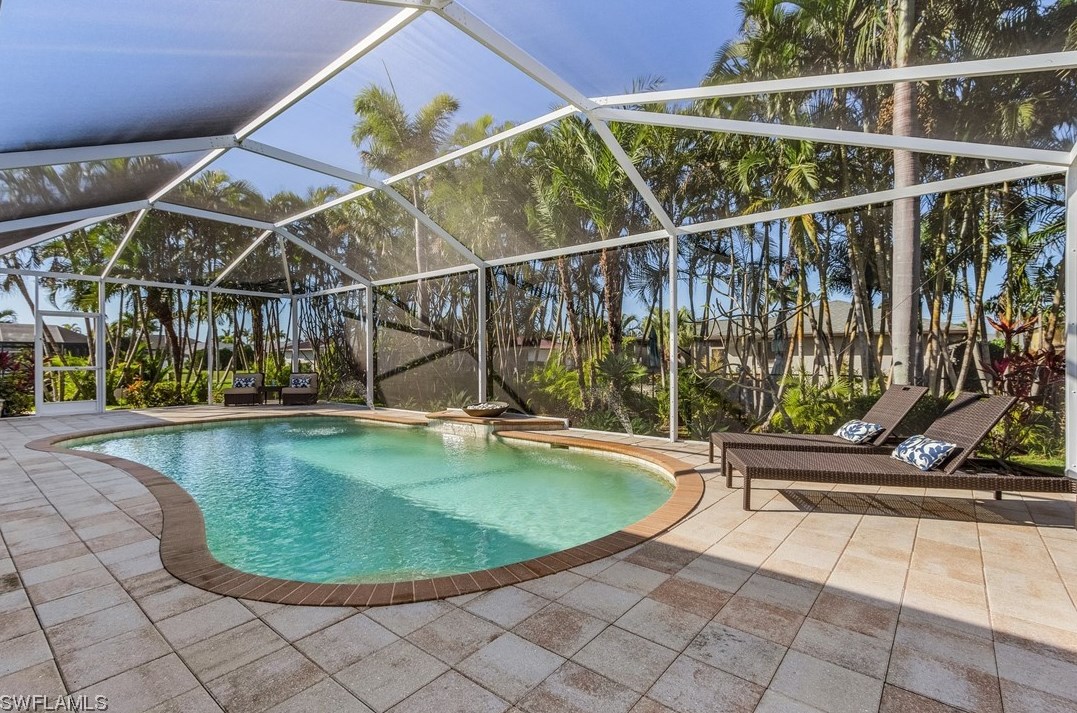 921 El Dorado Pkwy, Cape Coral, FL 33904-5627