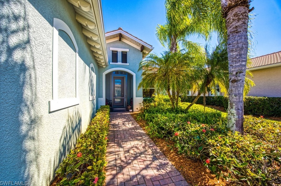 10509 Carena Cir, Fort Myers, FL 33913-6817