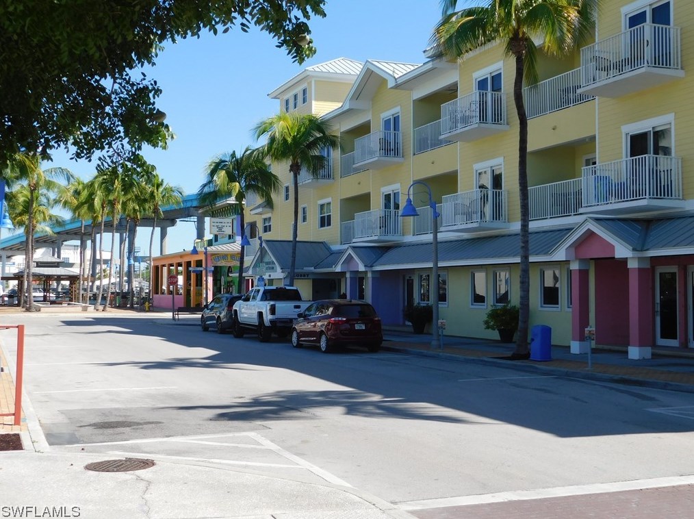 450 Old San Carlos Blvd, Fort Myers Beach, FL 33931-2148