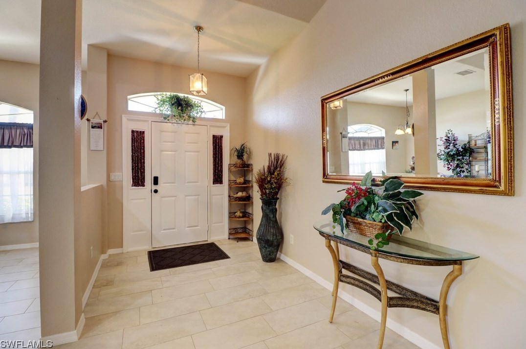 2712 1st Ave, Cape Coral, FL 33914-4402