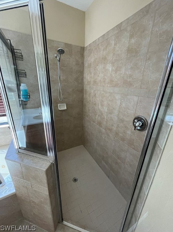 12154 Country Day Cir, Fort Myers FL  33913-7630 exterior