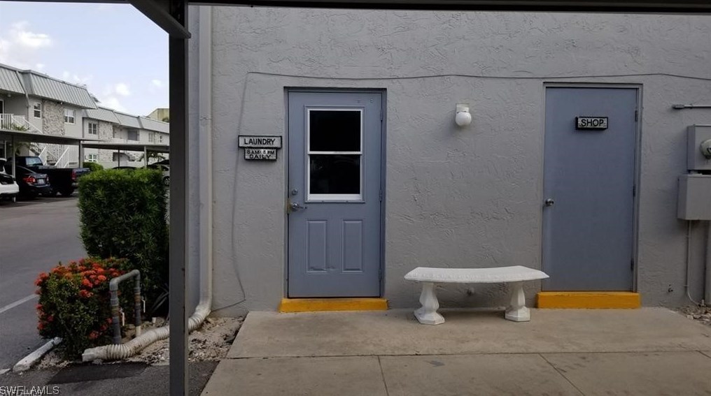 6777 Winkler Rd, Fort Myers FL  33919-7271 exterior