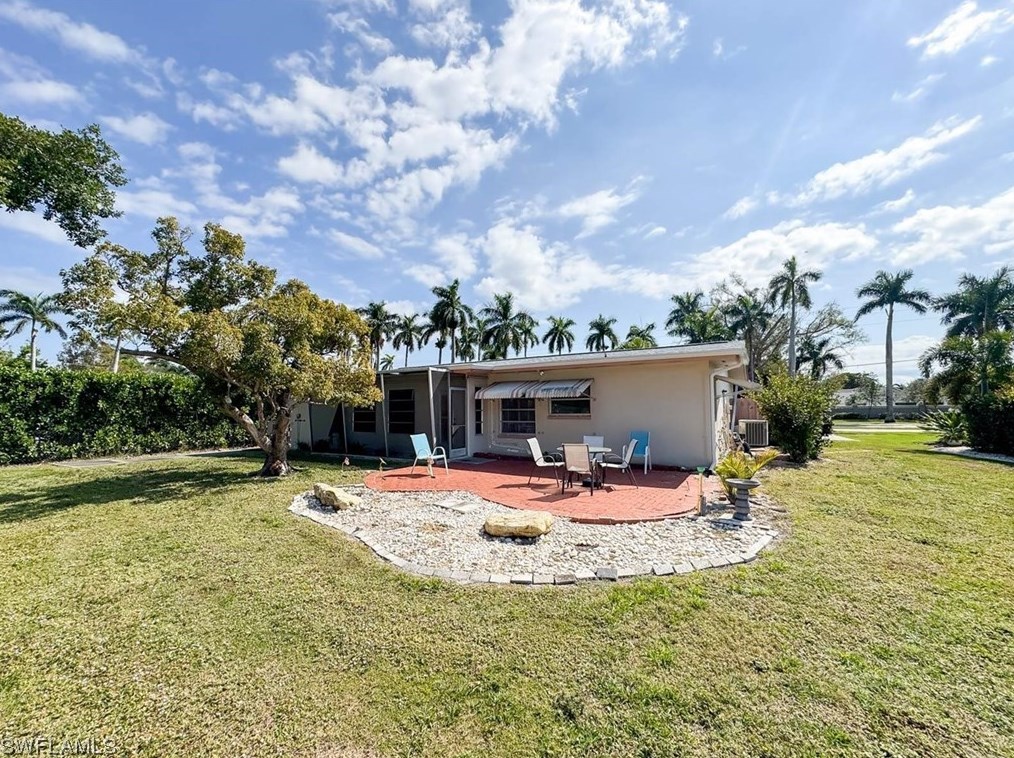 11940 Mcgregor Blvd, Fort Myers, FL 33919-2548