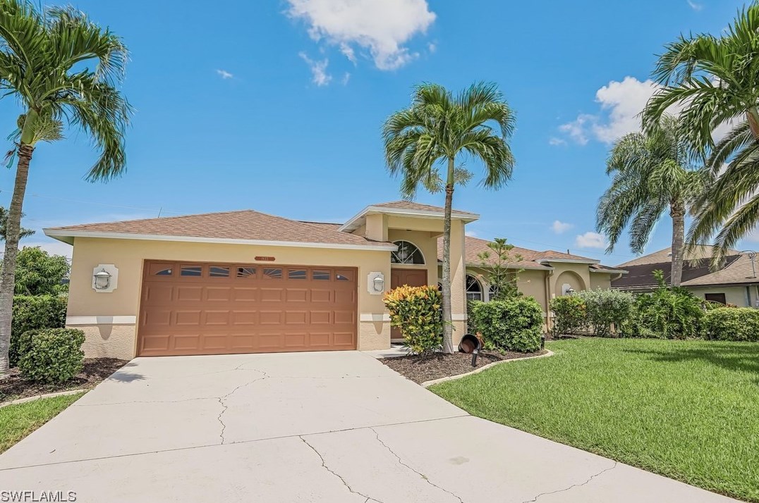 1933 Sw 38th St, Cape Coral, FL 33914