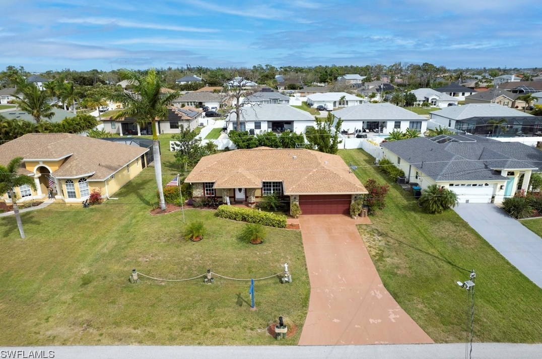 1809 21st Ter, Cape Coral, FL 33993-3746