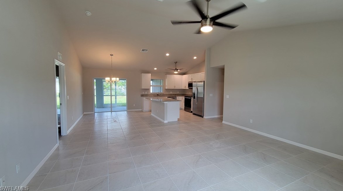 607 Nw 27th St, Cape Coral, FL 33904