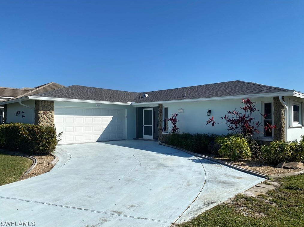 1118 36th St, Cape Coral, FL 33909-6480