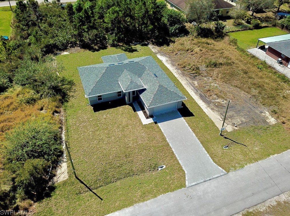 407 Yolanda St, Lehigh Acres, FL 33972-1039