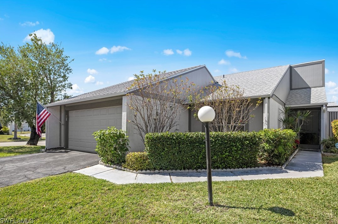 18462 Orangecrest Ct, Lehigh Acres FL  33936-5943 exterior