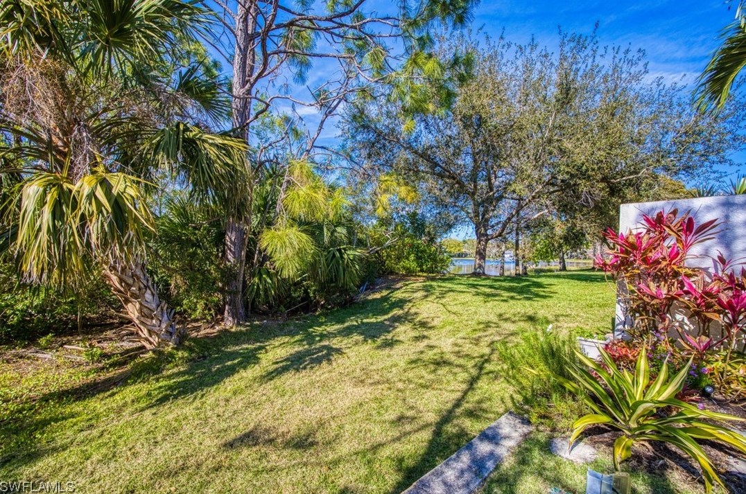 7539 Ky Deer Ct, Fort Myers FL  33966-5709 exterior