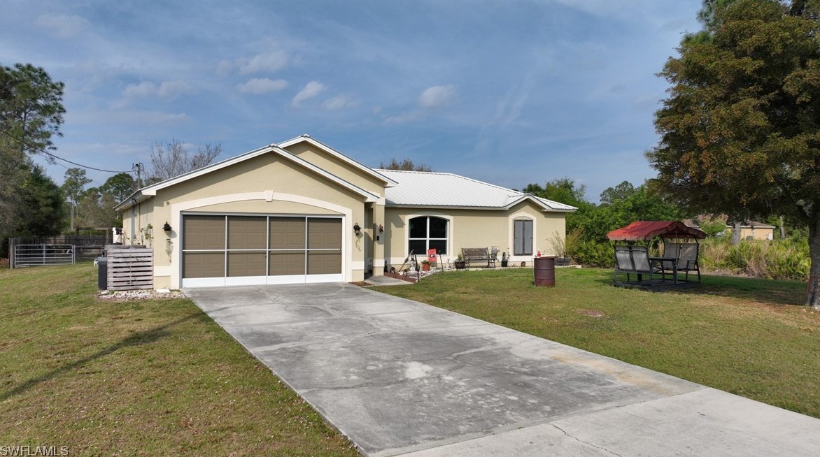 919 Maple Ave N, Lehigh Acres, FL 33972