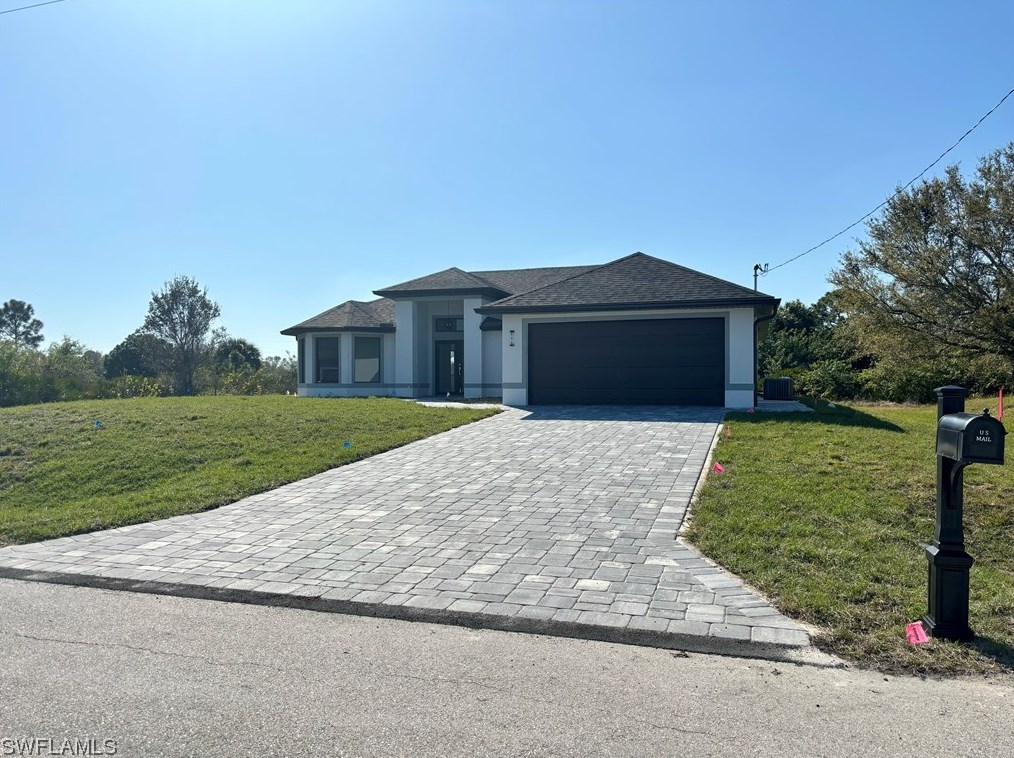 526 Wabasso Ave, Lehigh Acres, FL 33974-5542