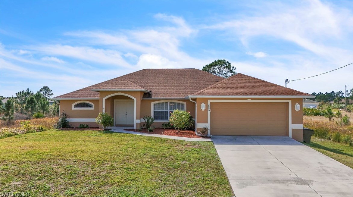 2809 45 St, Lehigh Acres FL 33976-4660 exterior