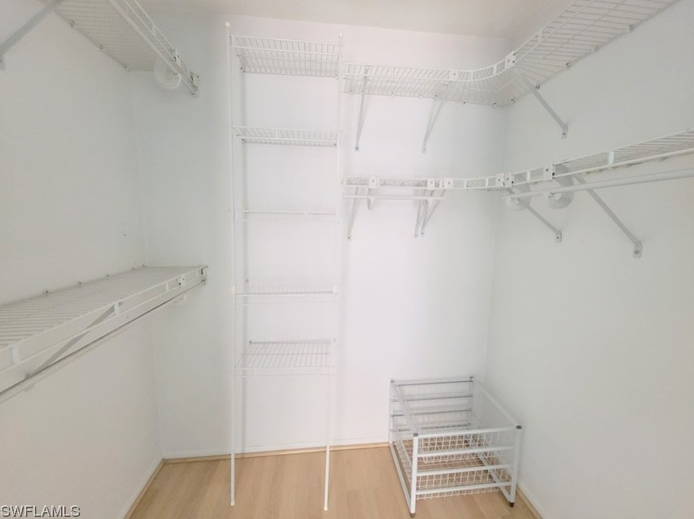 5452 Governors Dr, Fort Myers FL 33907-7837 exterior