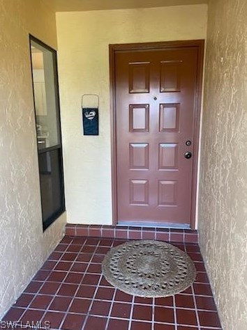 5452 Governors Dr, Fort Myers FL 33907-7837 exterior