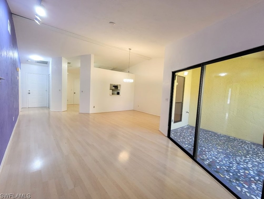 5452 Governors Dr, Fort Myers FL 33907-7837 exterior