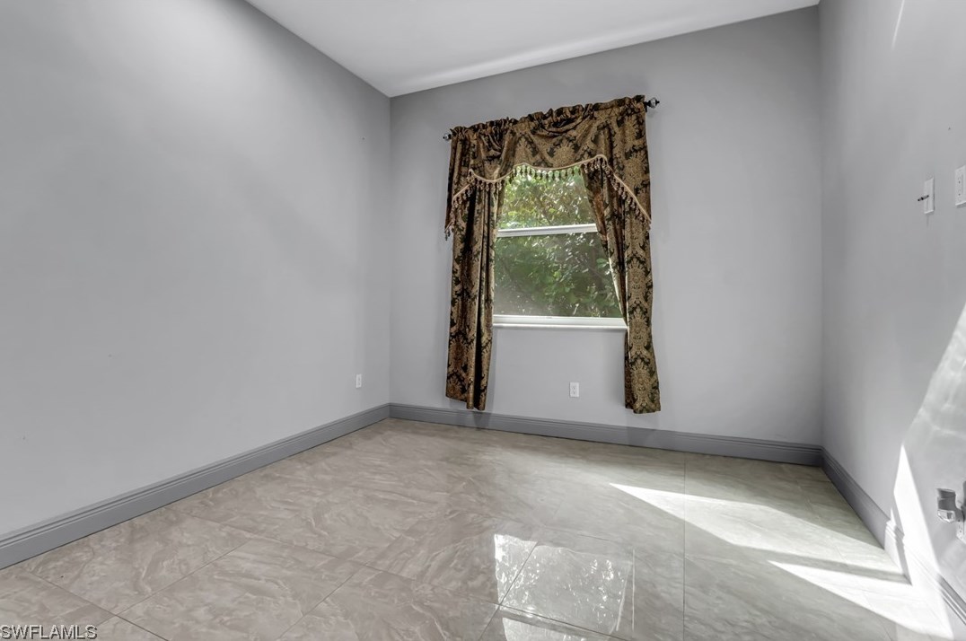 3120 68 St, Naples FL 34105-7225 exterior