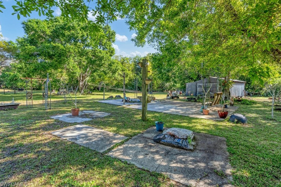 6921 Westwood Acres Rd, Fort Myers, FL 33905-6124