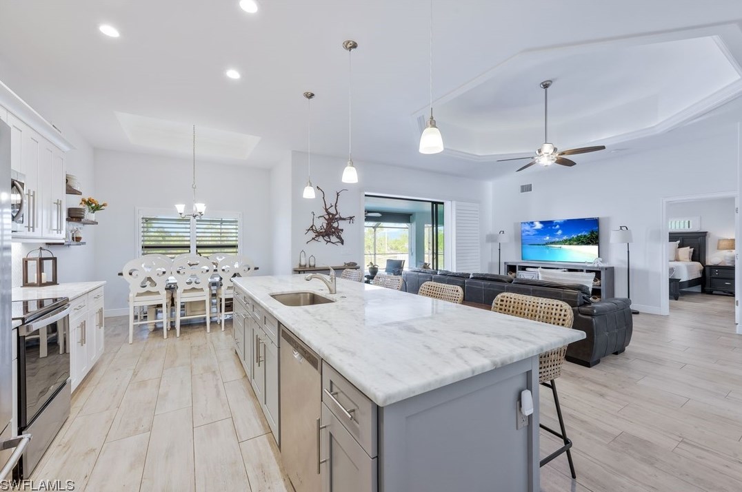 3802 44th Ave, Cape Coral FL  33993 exterior