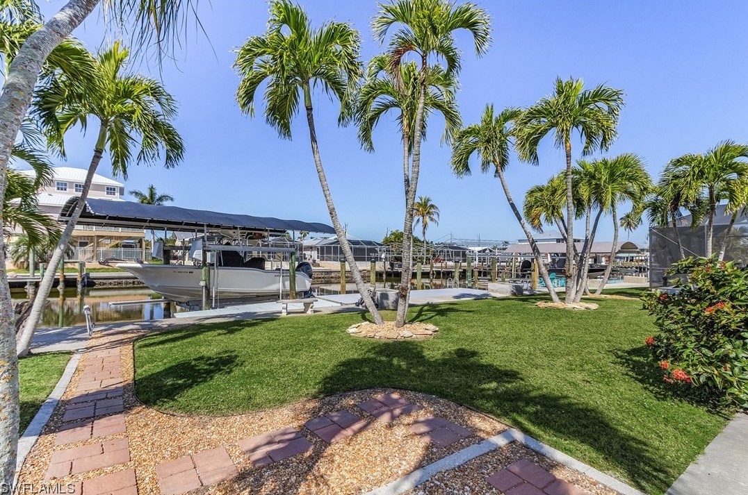 2259 Date St, Saint James City FL  33956-2022 exterior