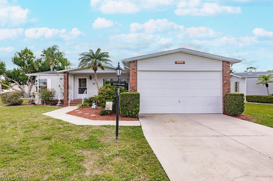 19851 Frenchmans Ct, Fort Myers, FL 33903-9066
