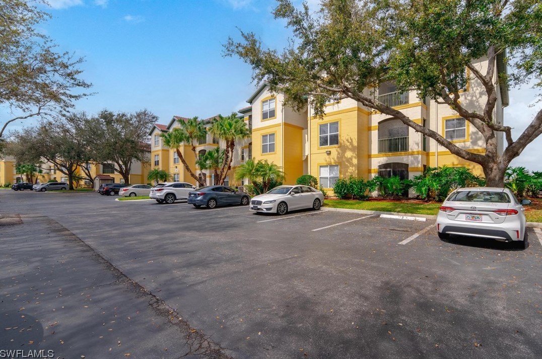 11490 Villa Grand, Fort Myers, FL 33913-8606