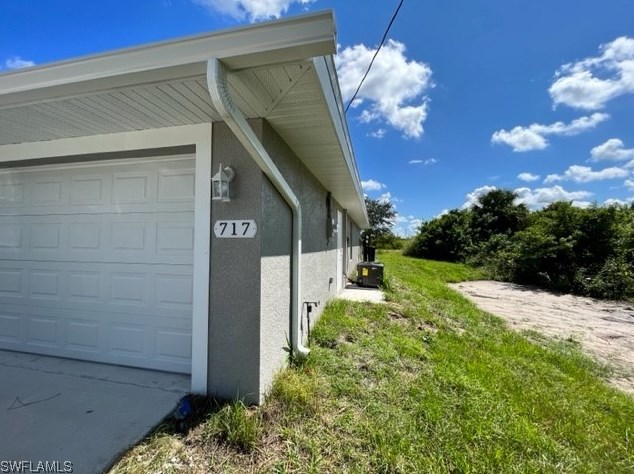 717 Joponica Ave S, Lehigh Acres, FL 33974