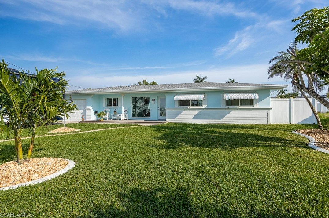 1021 Dolphin Dr, Cape Coral, FL 33904-5925