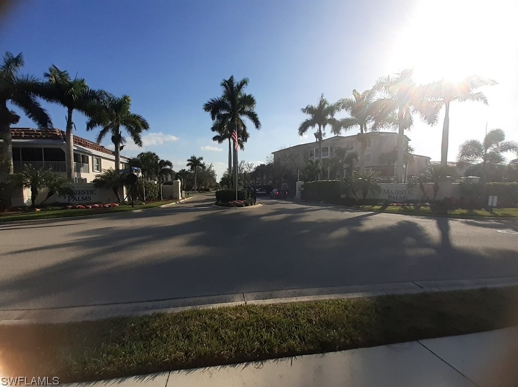 15901 Royal Pointe Ln #305, Fort Myers, FL 33908