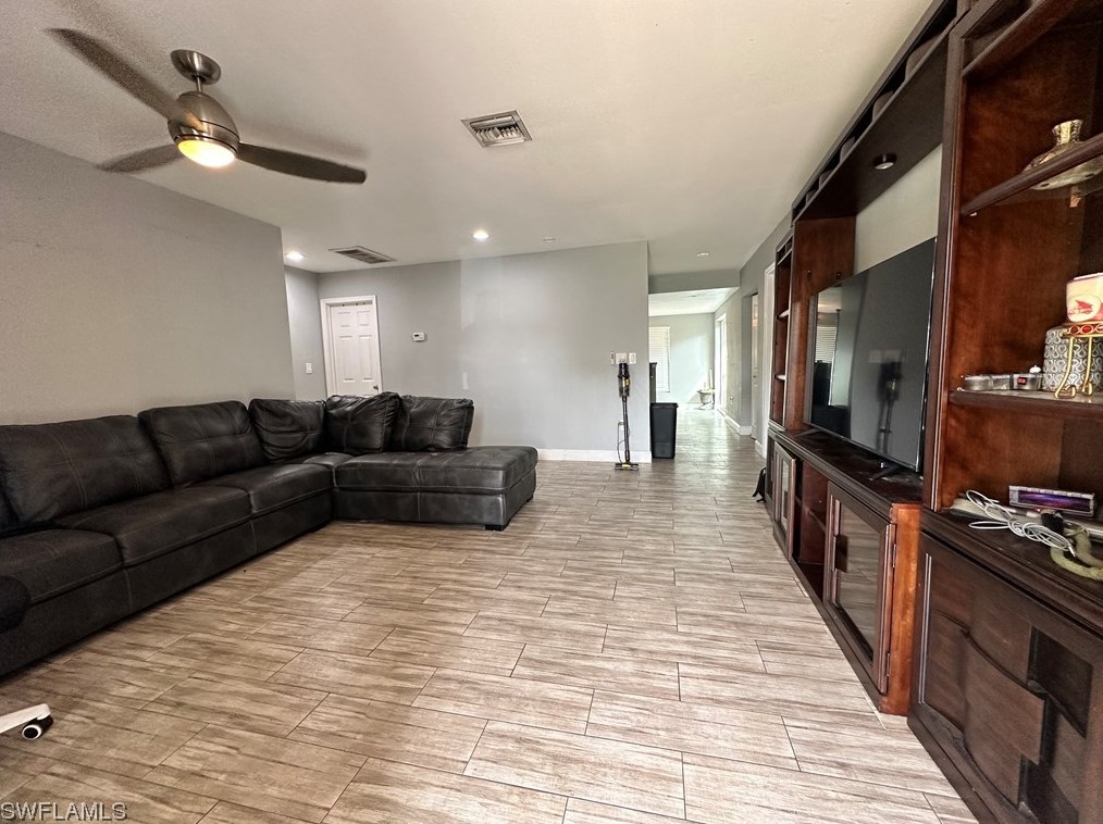 1616 Daniels Dr, Fort Myers, FL 33917-3914