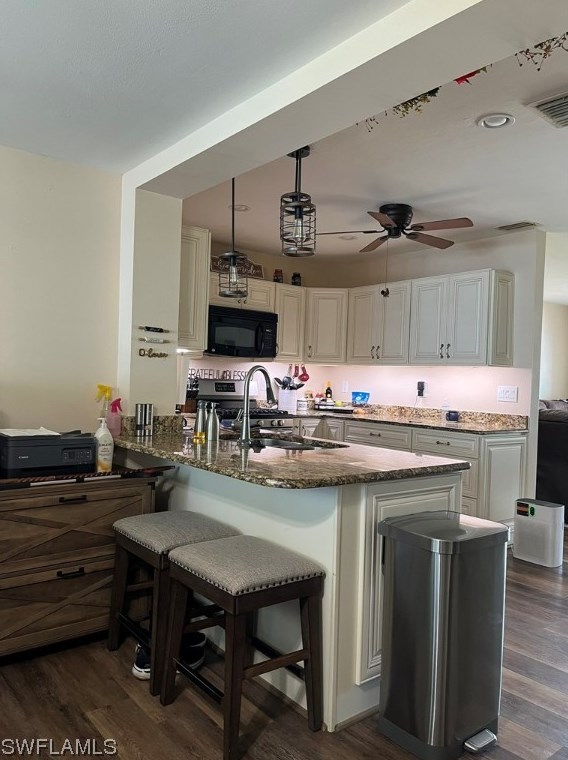 95 Sunrise Ave, Fort Myers, FL 33903