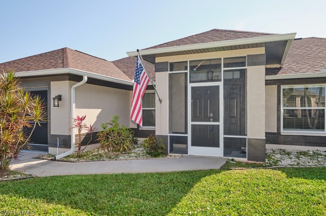 2933 8th Ct, Cape Coral, FL 33914-4202