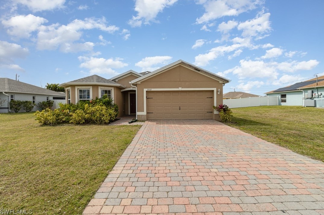 2532 9th Pl, Cape Coral, FL 33914-4109