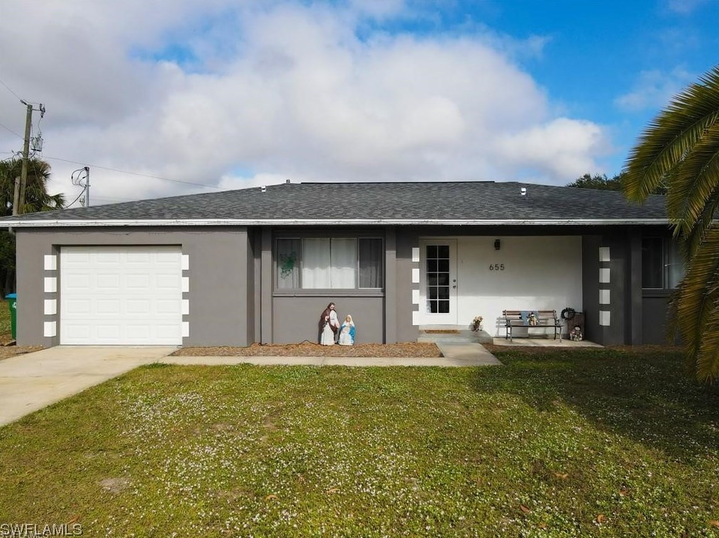 655 15th Ct, Cape Coral, FL 33909-2164