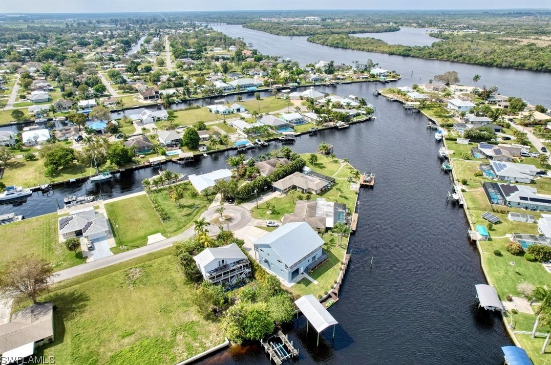 2054 Barbados Ave, Fort Myers, FL 33905-2038